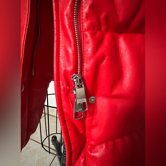 Luxurious Red Leather Puffer Coat by Hugo Boss, VERY rare NEW condition - Picture 3 of 13